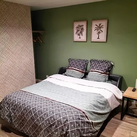 فندق مبيت وإفطار Les De Hilaire 3*