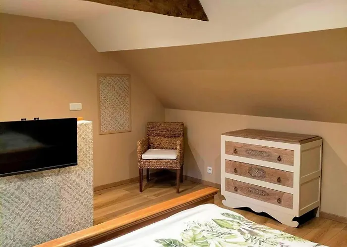 Les De Hilaire Couette-café