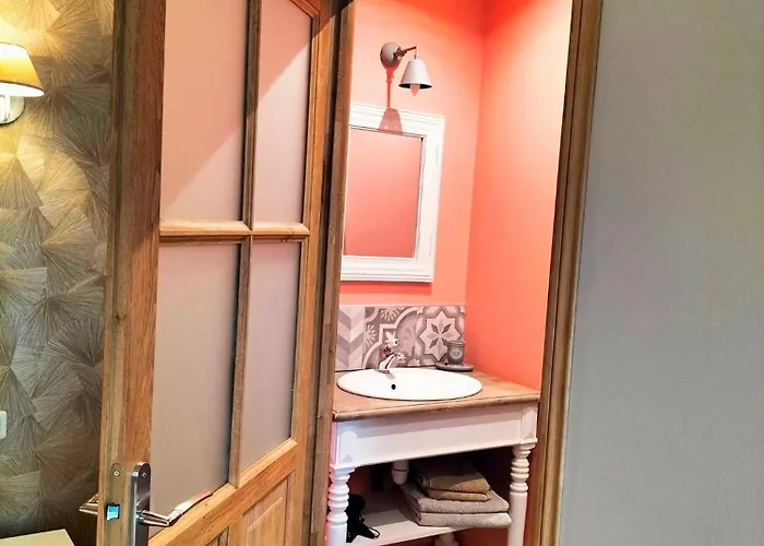 Couette-café Les De Hilaire 3*